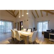 Awesome home in Sisan with 2 Bedrooms, WiFi and Outdoor swimming pool