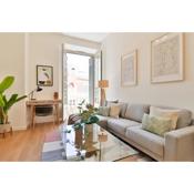 C74 - Marvelous 3 Bedroom Apartment In Historical