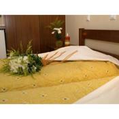 HELEN'S ROOMS