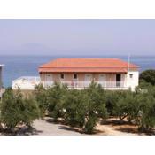 Kastro Beach Hotel