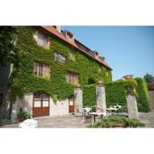 Kis Helikon Villa