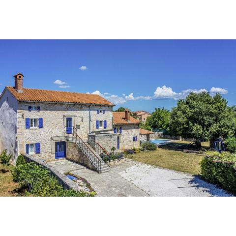 Kutić in Štokovci (Haus für 10-15 Personen)