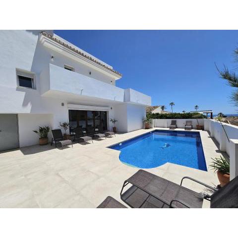 La Cala Villa