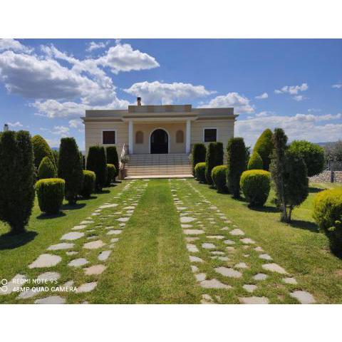Luxury Villa Thea