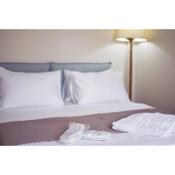 OLIVER SUITES