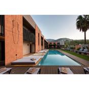 Pilot Amphora Boutique Hotel