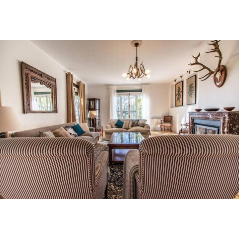 Preciosa Villa de Campo / Wonderful Country Villa