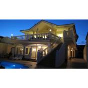 Superb Villa Capri with unforgettable views