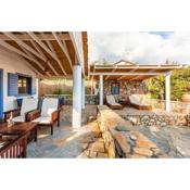 The Blue House Seaside Retreat - Fully equipped