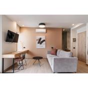 The City Hotel & Suites